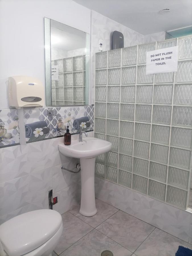 Hospedaje Restaurante El Hombre ปวยร์โต จิกามา ภายนอก รูปภาพ